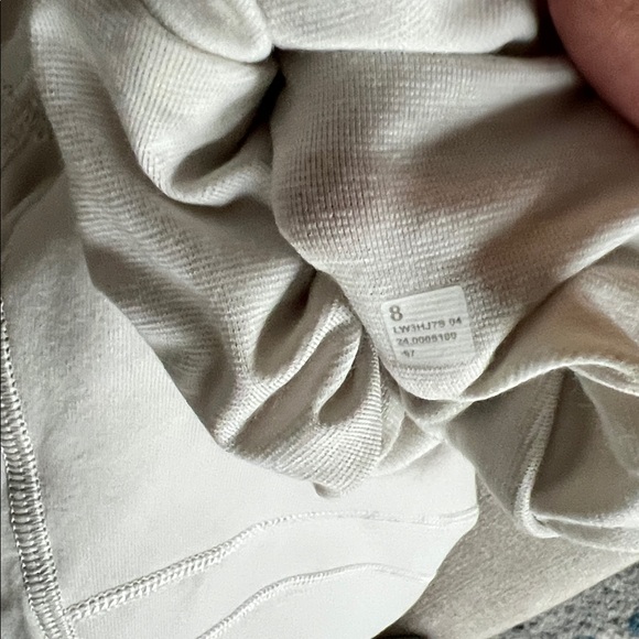 Lululemon women’s White Zip-Front Women's Jacket - Picture 3 of 3